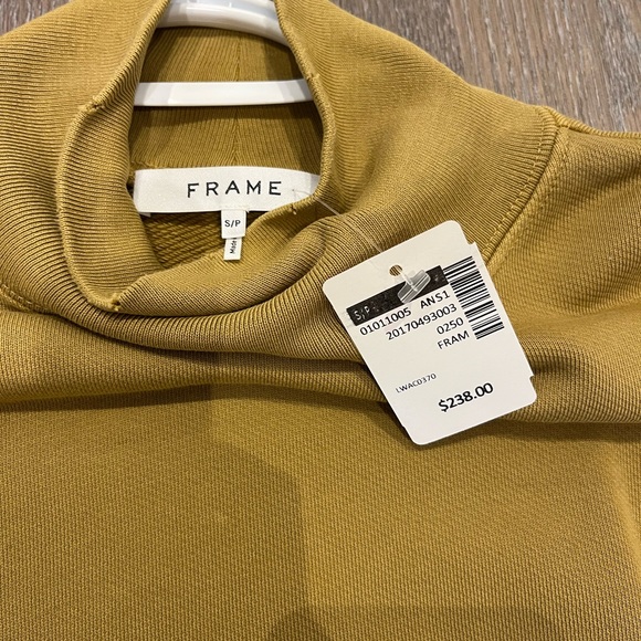 Frame sweatshirt- brand new with tags - Picture 3 of 3